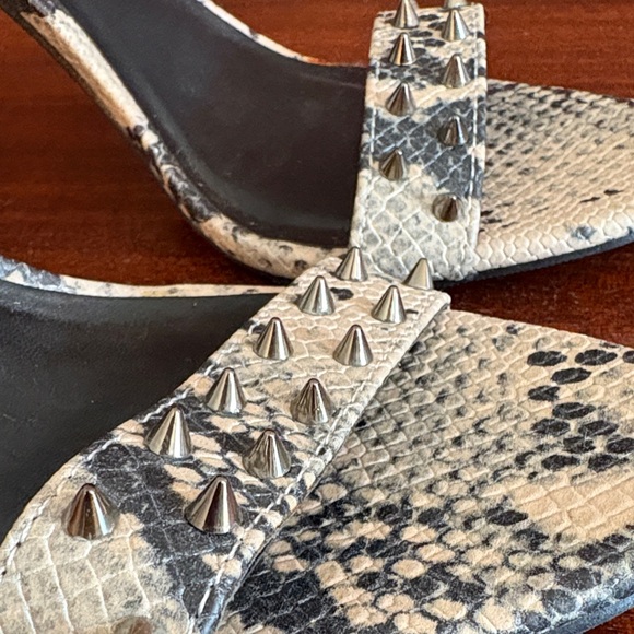 Madden Girl Black and Cream Snakeskin Heels - Picture 3 of 8